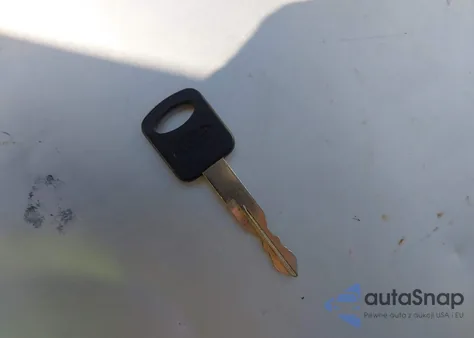 2001 Ford E-350 Super Duty Xl/Xlt from USA, damaged, VIN 1FBSS31L01HA93042